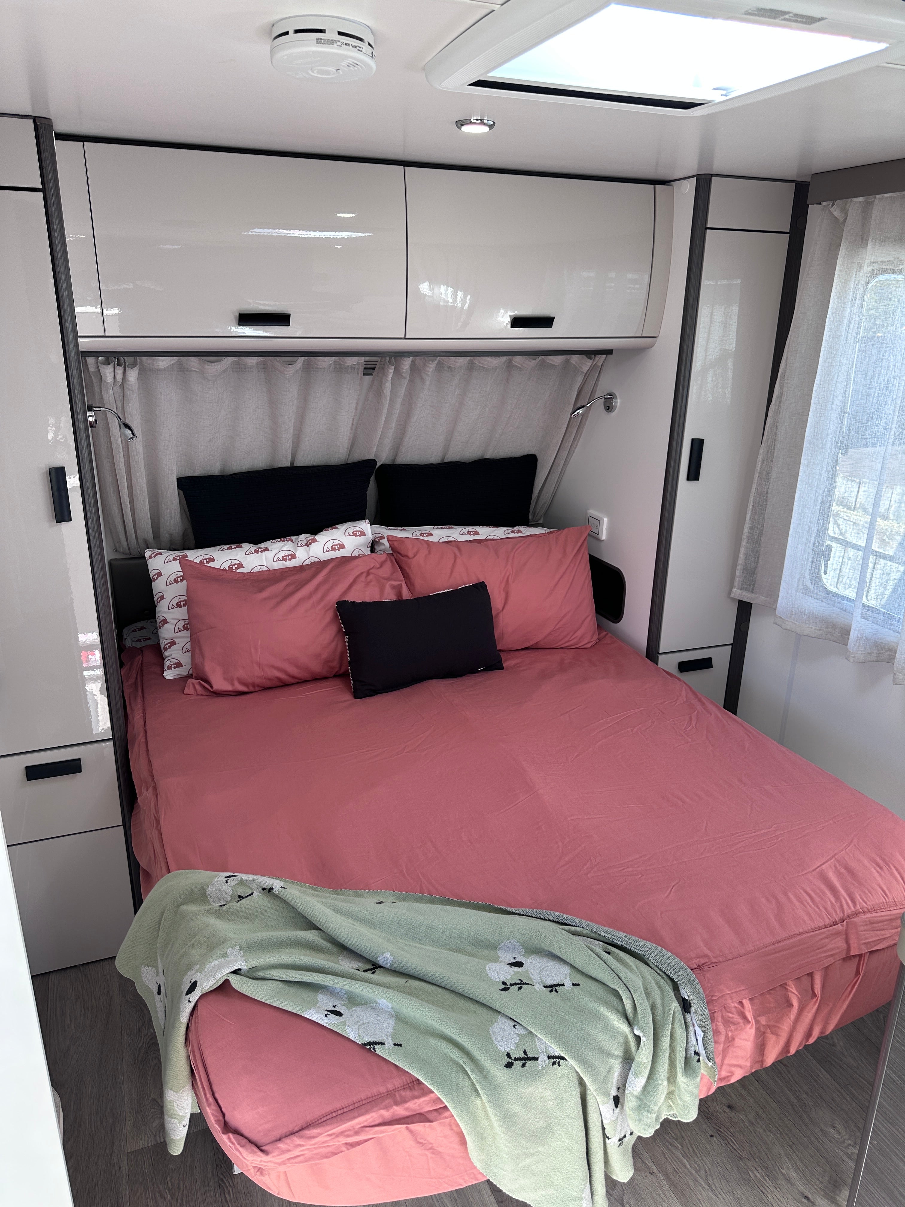 Glaamp Bedding